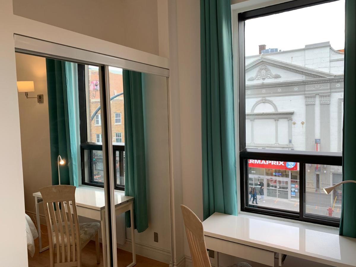 Chambres El Mediterraneo Rooms Montreal Ngoại thất bức ảnh