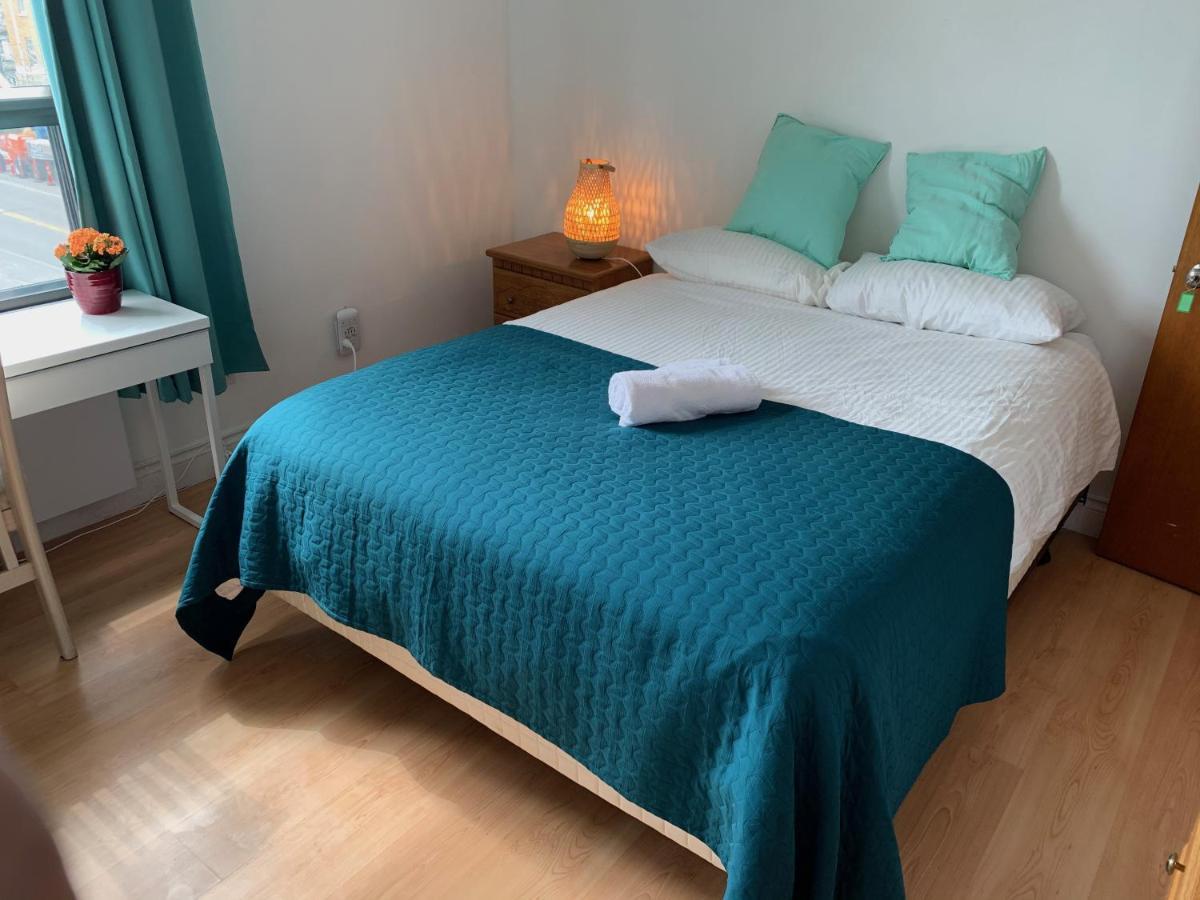 Chambres El Mediterraneo Rooms Montreal Ngoại thất bức ảnh