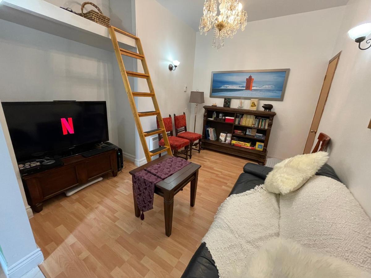 Chambres El Mediterraneo Rooms Montreal Ngoại thất bức ảnh