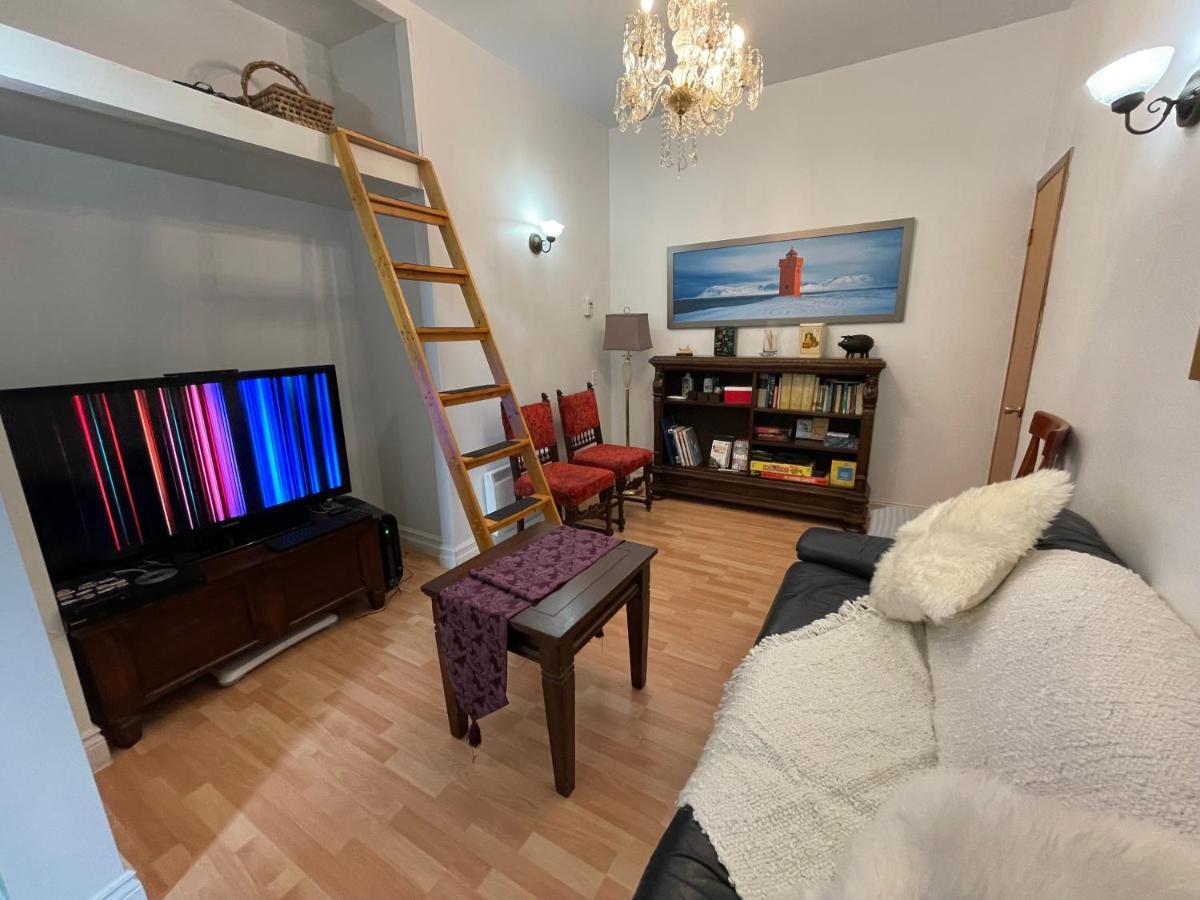 Chambres El Mediterraneo Rooms Montreal Ngoại thất bức ảnh