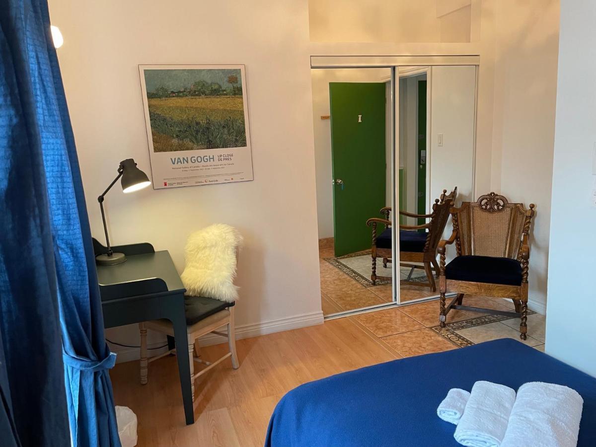 Chambres El Mediterraneo Rooms Montreal Ngoại thất bức ảnh