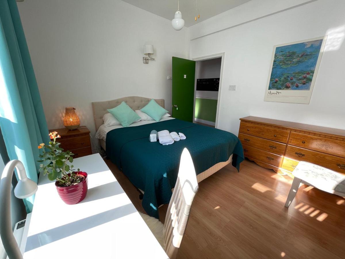 Chambres El Mediterraneo Rooms Montreal Ngoại thất bức ảnh