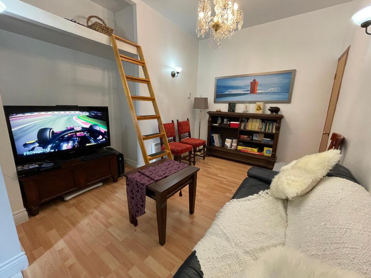 Chambres El Mediterraneo Rooms Montreal Ngoại thất bức ảnh