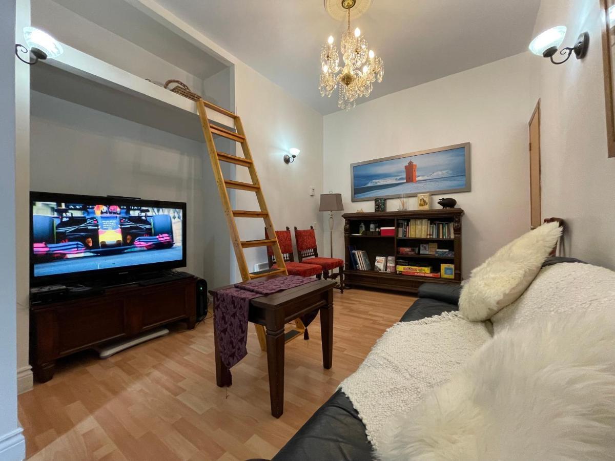 Chambres El Mediterraneo Rooms Montreal Ngoại thất bức ảnh