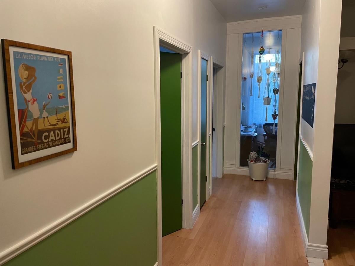 Chambres El Mediterraneo Rooms Montreal Ngoại thất bức ảnh